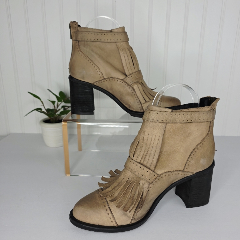 FREE PEOPLE Women's Giddy-Up  Leather Ankle Boots‎ Size 7.5M
